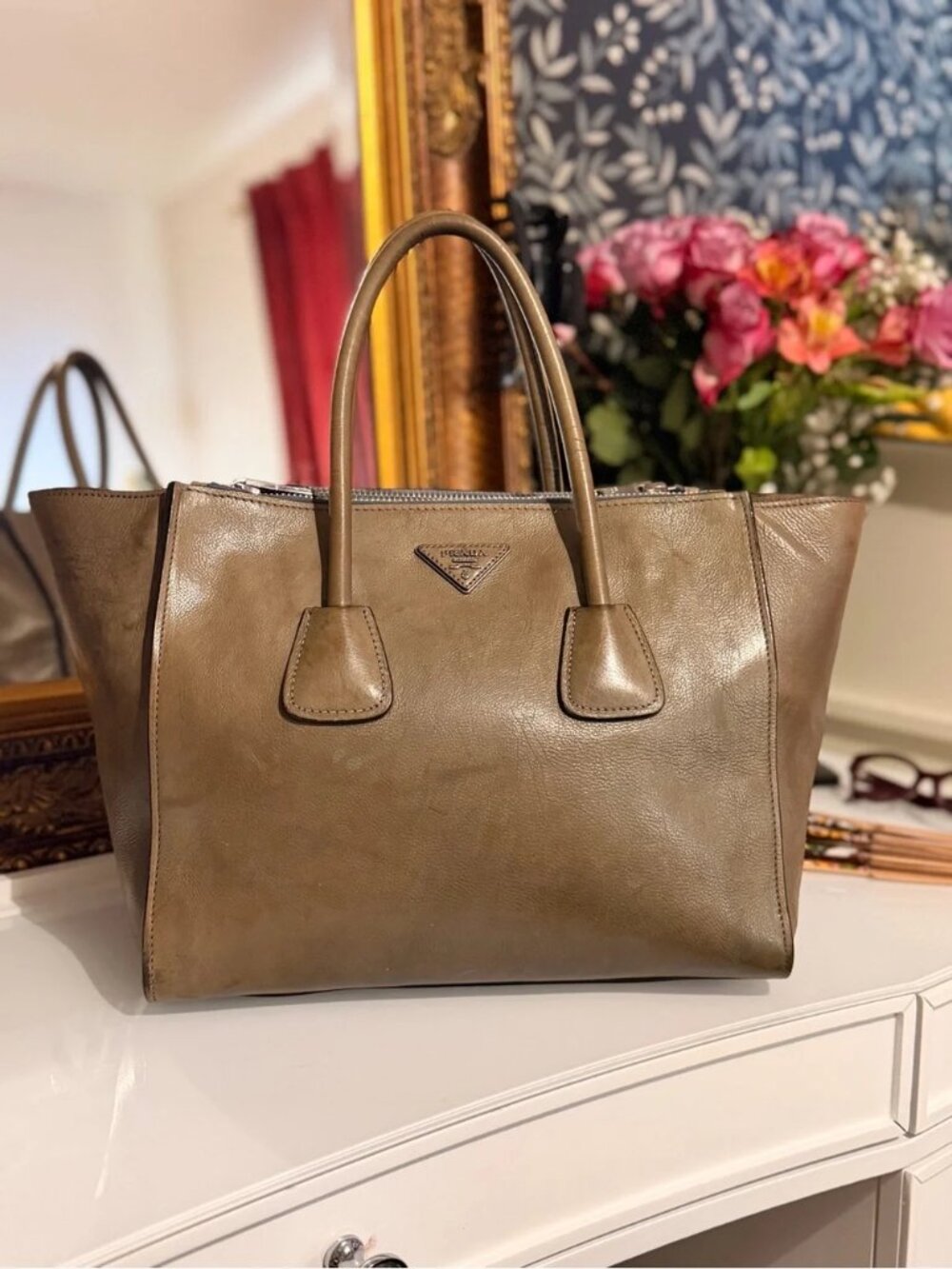 Vintage Prada glacé twin pocket Tote